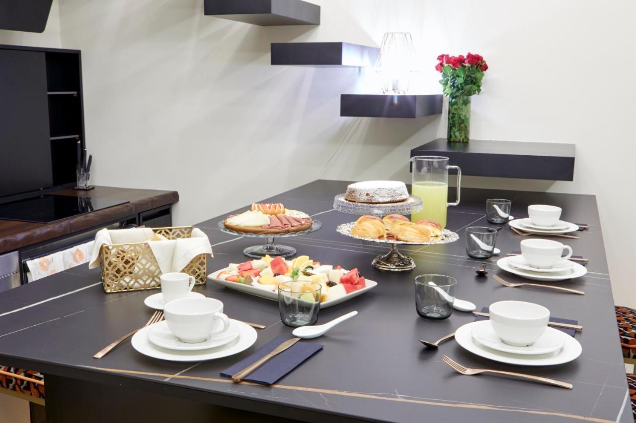 Bed and Breakfast Casa Vittoria Napoli - Santa Lucia Esterno foto