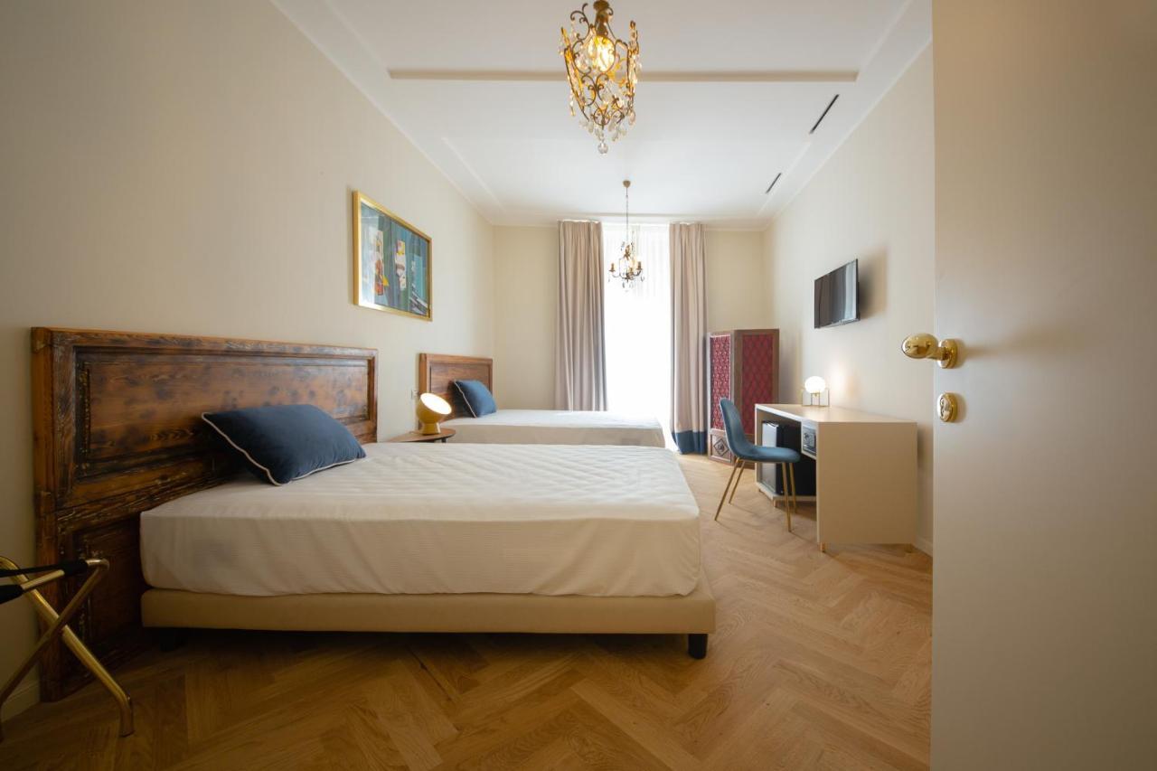 Bed and Breakfast Casa Vittoria Napoli - Santa Lucia Esterno foto